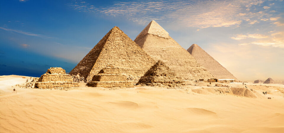 Grand Egyptian Museum and Giza Pyramid